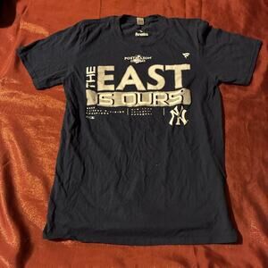 New York Yankees Fanatics 2022 AL East Division Champions Locker Room T-shirt S